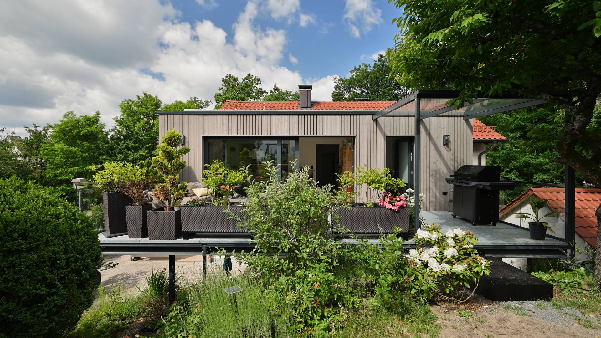 Garten-Penthouse zwischen Baumkronen